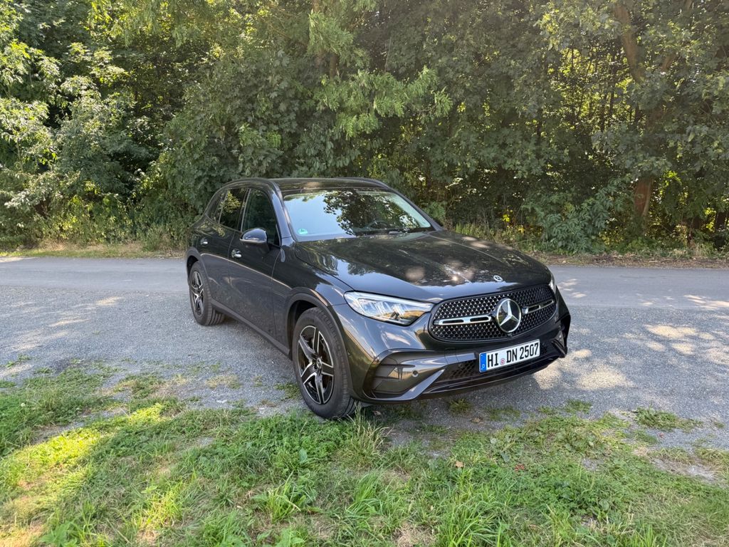 Image of Mercedes-Benz GLC 220
