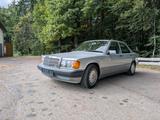 Mercedes-Benz 190 W201 230 Sportline - scheckheftgepflegte Mercedes E 230