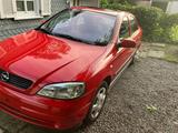Opel Astra Limousine 1.8 16V - Opel Astra aus 2001: 1.8