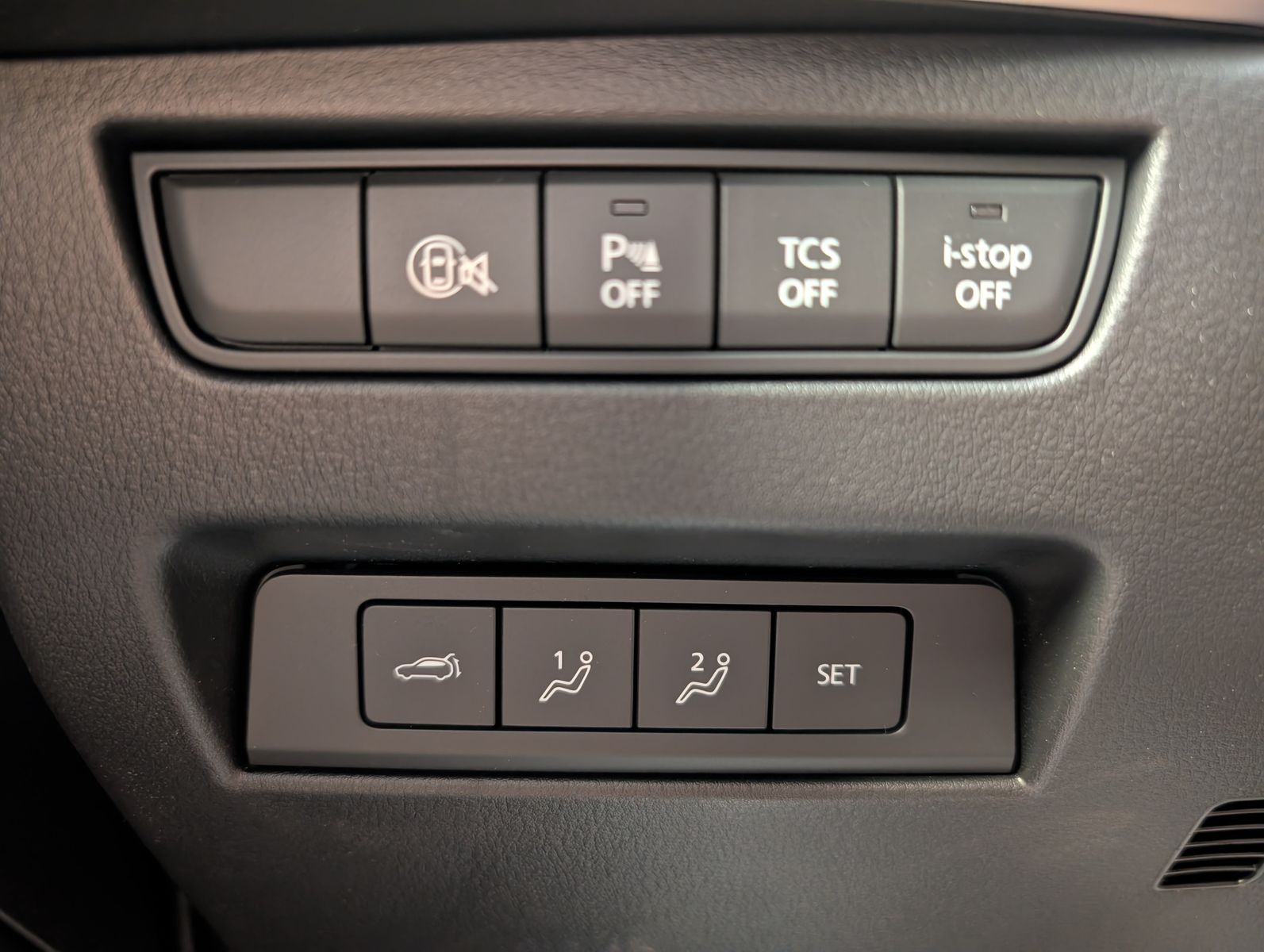 Fahrzeugabbildung Mazda CX-80 3.3L Homura PlusPANO*HUD*BOSE*NAPPA*7SIT