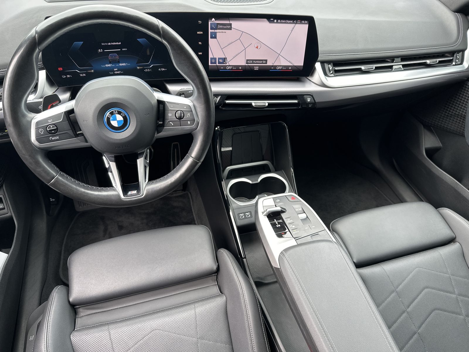 Fahrzeugabbildung BMW iX1 xDrive30 M-Sport NAV+LED+ACC+KAMERA+PANO+SHZ
