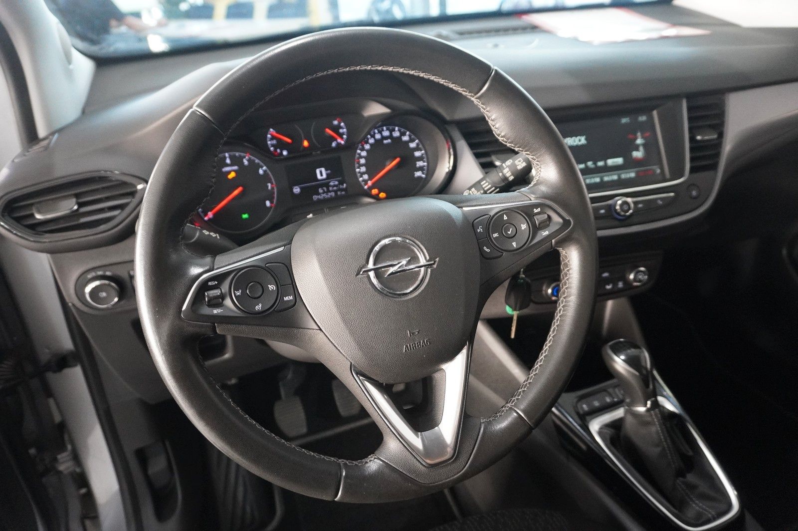 Fahrzeugabbildung Opel Crossland (X) 1.2 EDITION NAVI/LED/KAMERA/DAB+