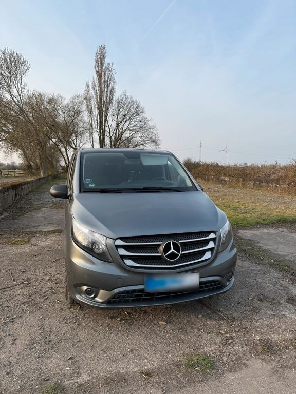 Image of Mercedes-Benz Vito