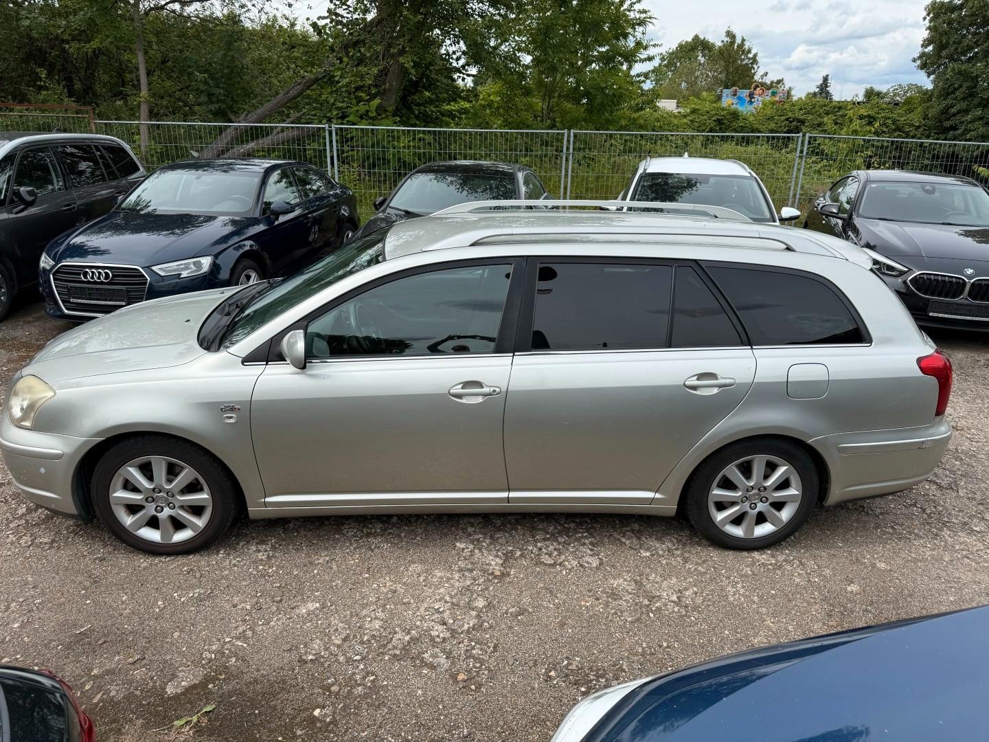 Toyota Avensis 2005 — photo 9