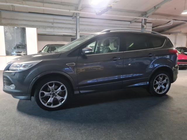 Ford Kuga Individual 4X4 EU6 NAVI PANOGL AT SERV NEU