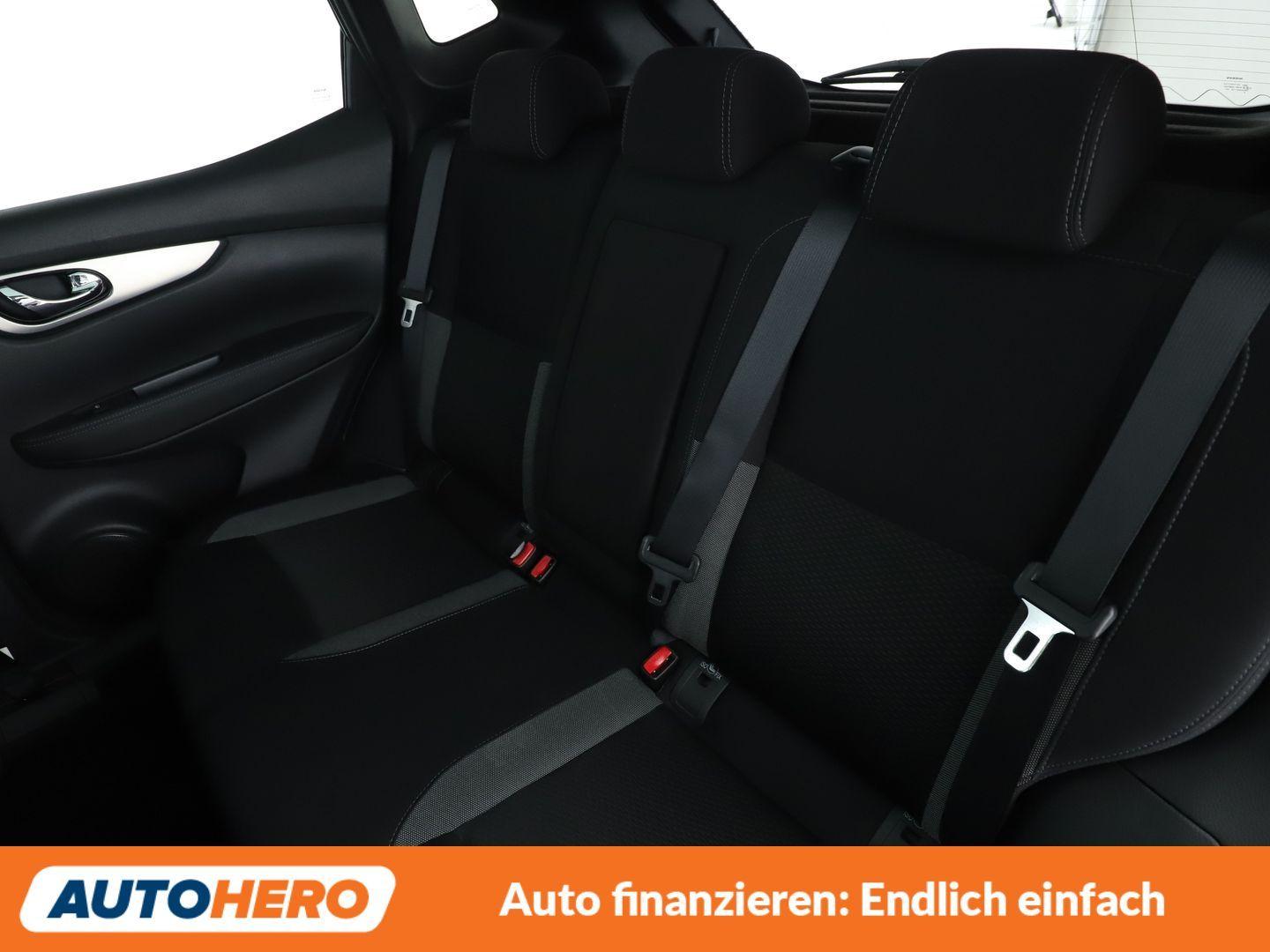 Nissan Qashqai 1.3 DIG-T N-Connecta *NAVI*TEMPO*CAM*PDC