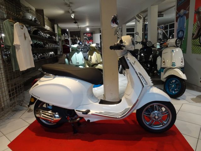 Vespa Primavera 50 MY25