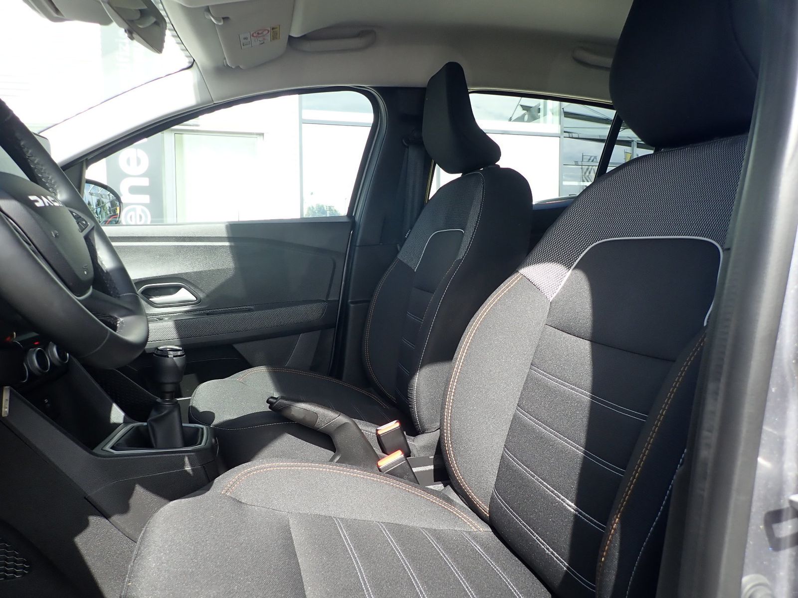 Fahrzeugabbildung Dacia Sandero Stepway Expression TCe 90