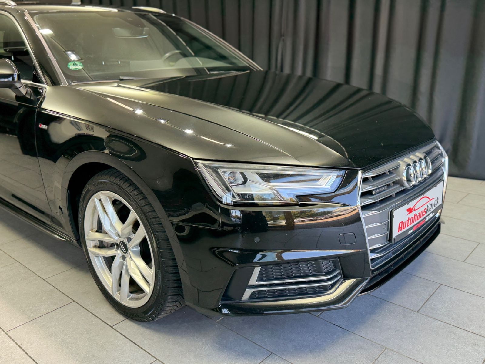 Fahrzeugabbildung Audi A4 Avant quattro sport|3xS-LINE|XENON|NAVI|VOLL