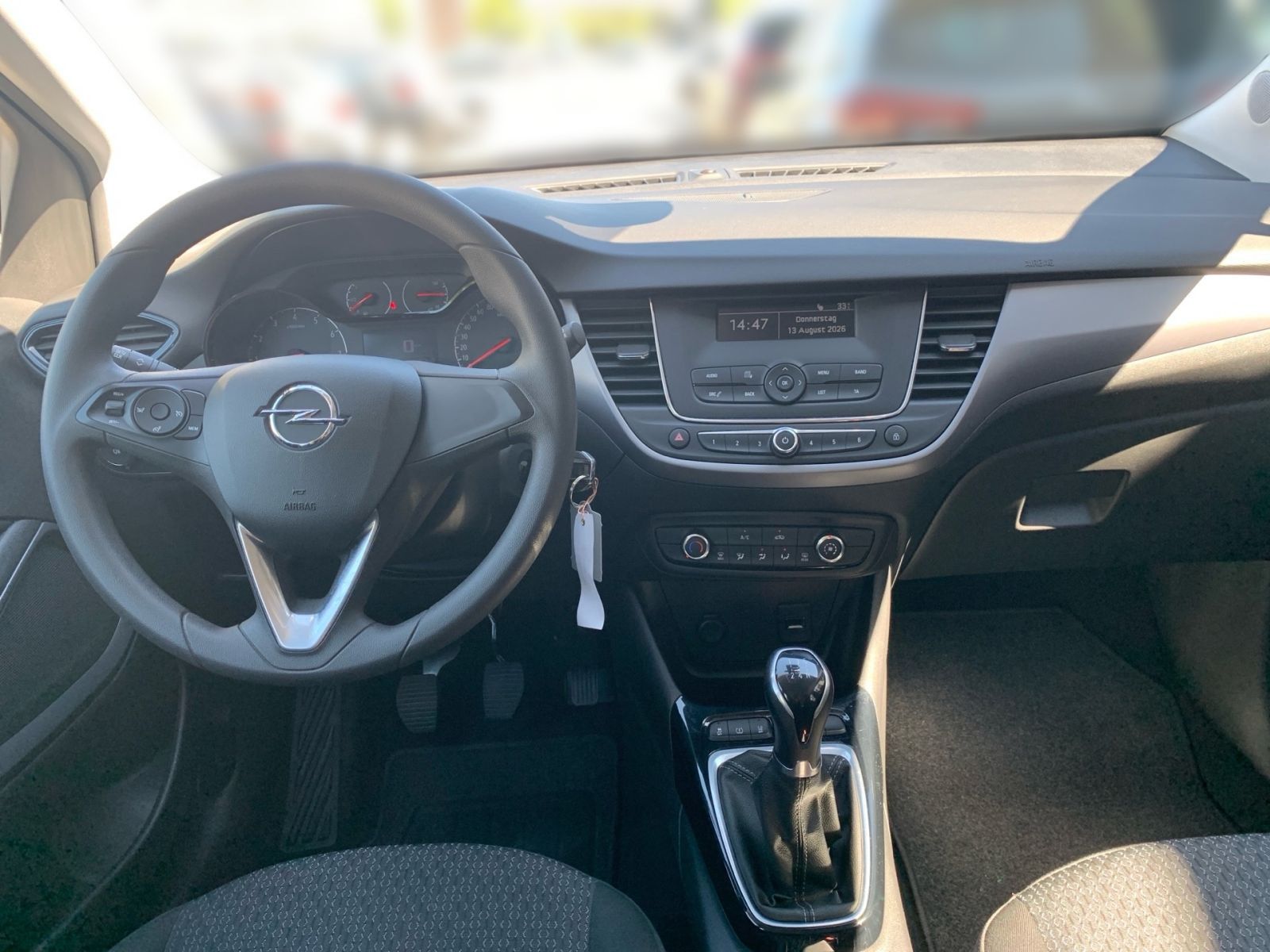Fahrzeugabbildung Opel Crossland X 1.2 Selection S/S Parkpilot