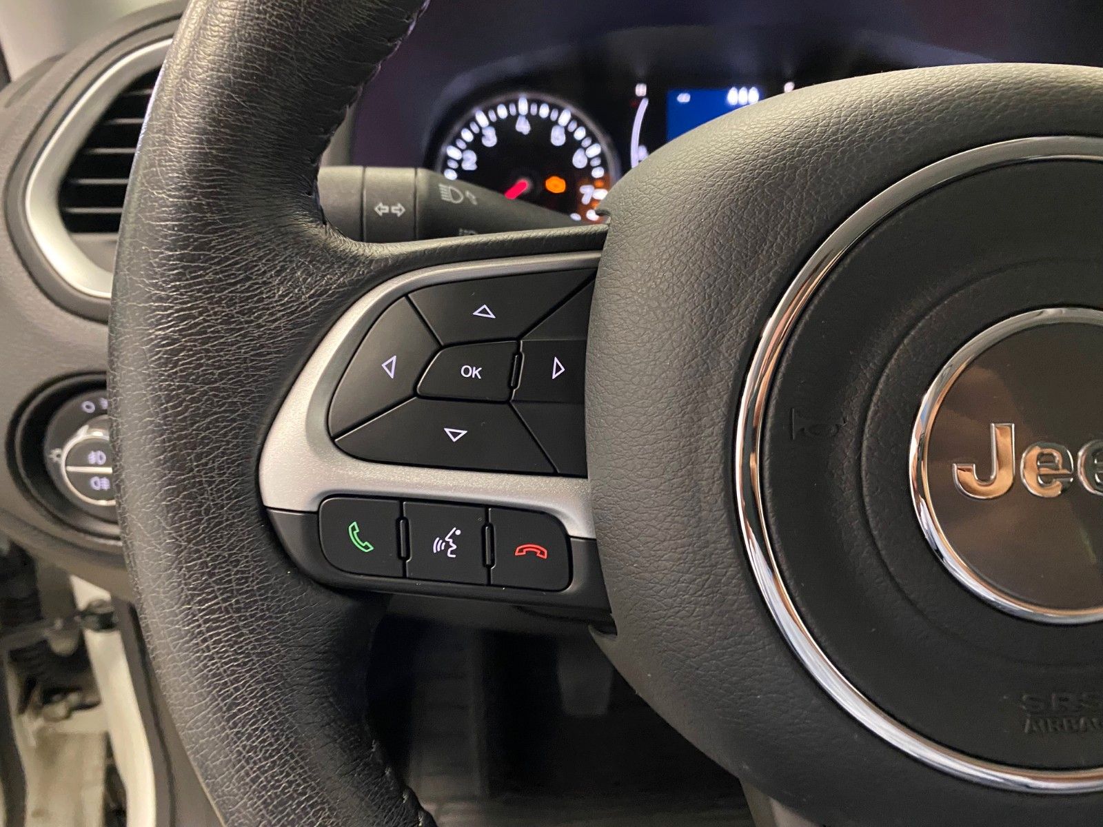 Fahrzeugabbildung Jeep Renegade 1.6 Longitude+KLIMA+ALLWETTER+GARANTIE+
