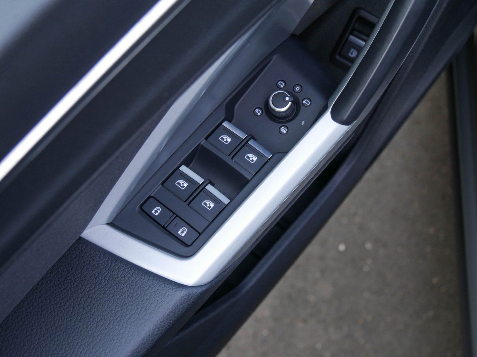 Audi Q3 45 1.4 TFSIe S-Line Navi Heckklappe elekt. foto 12
