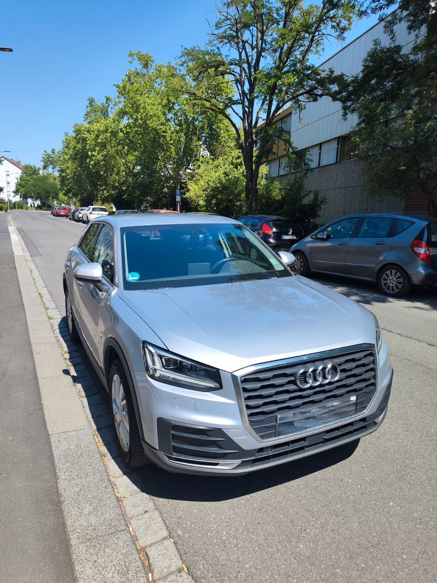 AUDI Q2 35 TFSI - Top gepflegt| Top Zustand 