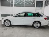 Skoda Octavia Combi SELECTION PLUS ACC NAVI BSD SHZ... - Skoda Octavia Tageszulassungen