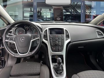 Opel Astra GTC J 2.0 CDTI °Bi-Xenon°SHZ°PDC°AAC°