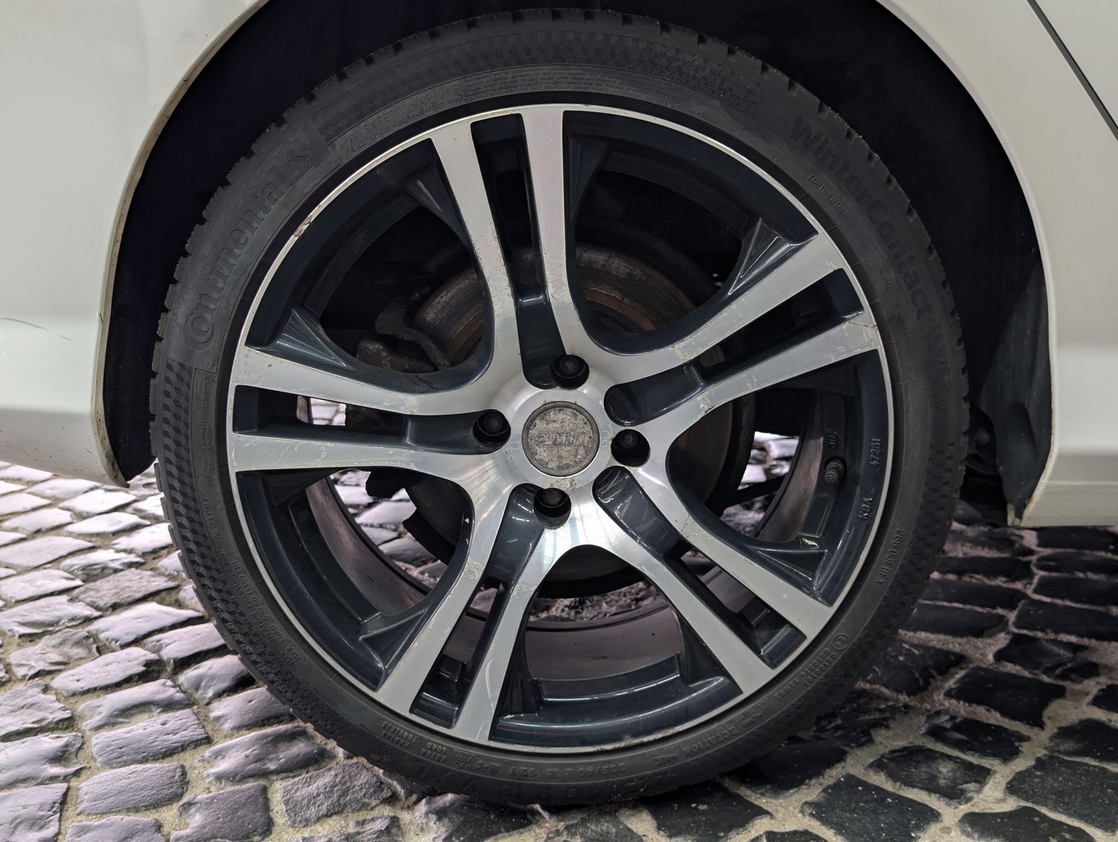 Fahrzeugabbildung Peugeot 308 GTi LEDER PANO XENON TEMP PDC NAVI 18-ZOLL