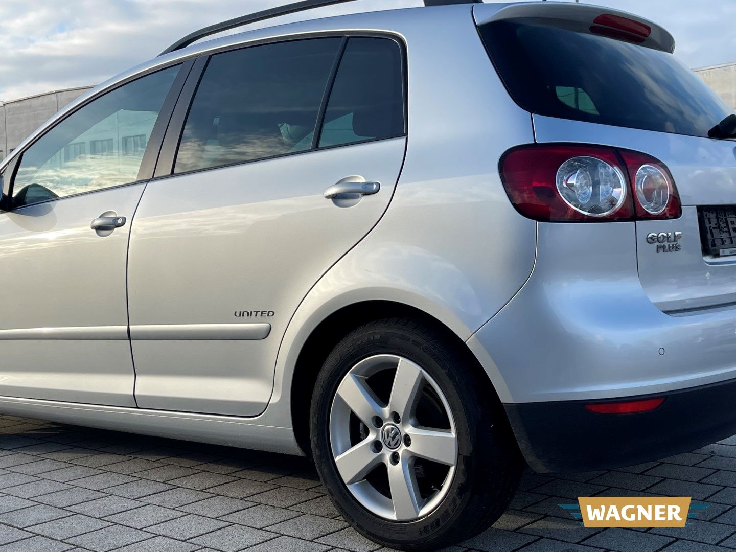 Fahrzeugabbildung Volkswagen Golf Plus V United 1.4 Klimaautomatik TÜV Neu