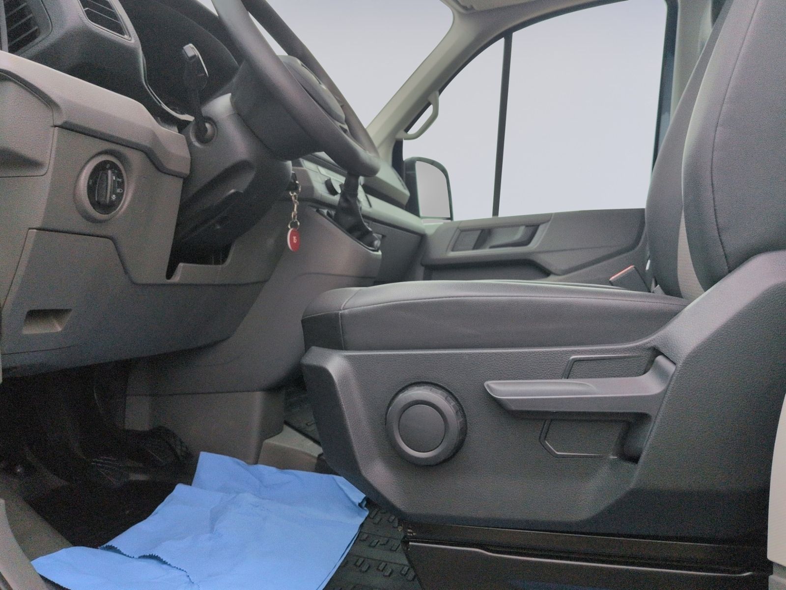 Crafter Pritsche 50 lang LED+AHK+KLIMA