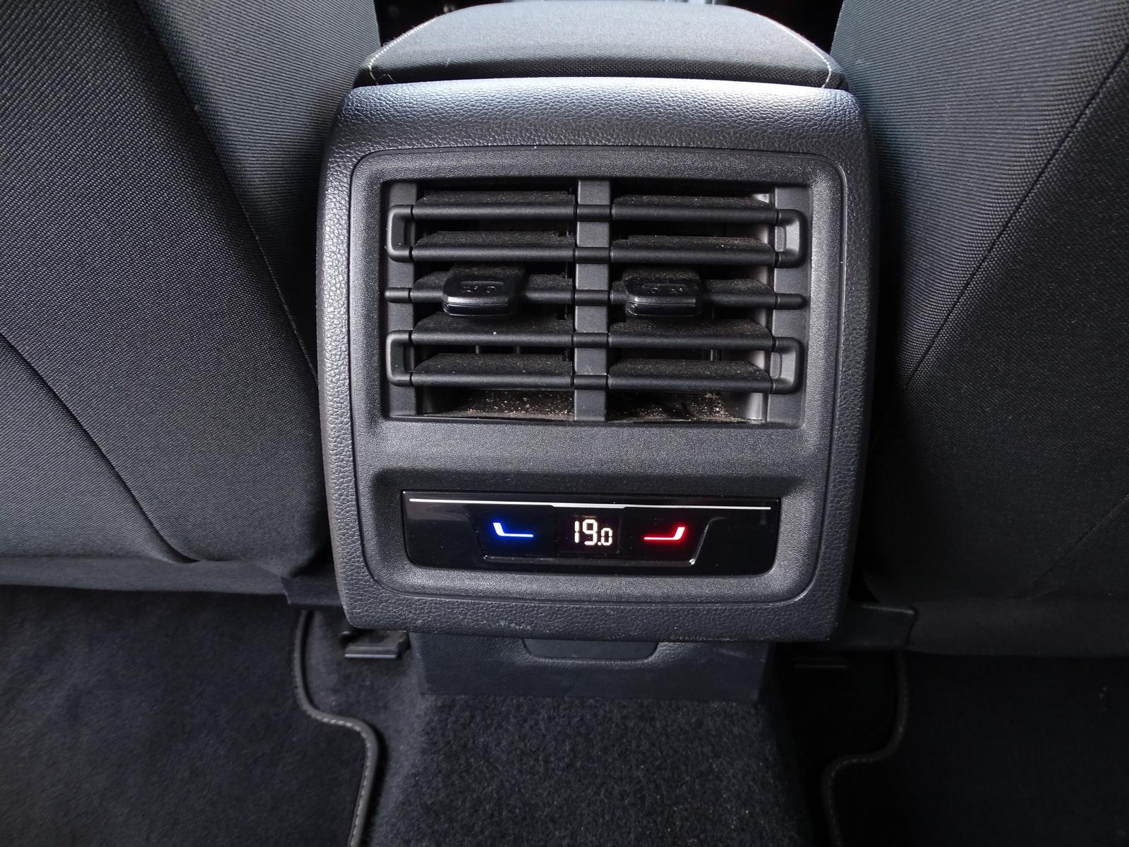 Volkswagen Golf VIII 1.0 Active LED Navi ACC Android Apple, миниатюра 27