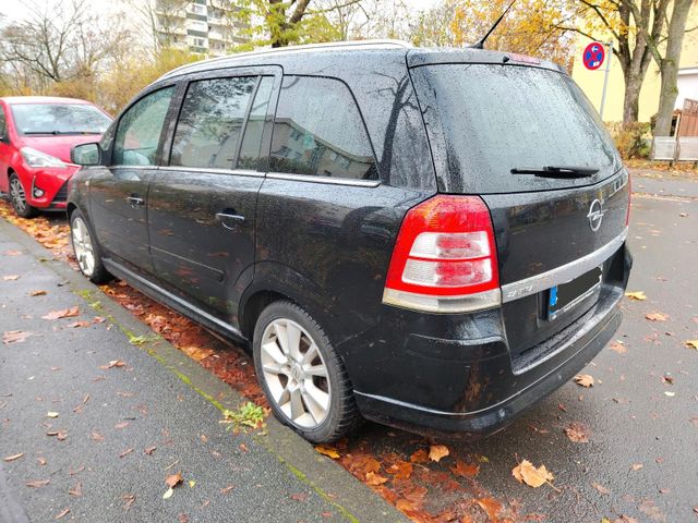 BMW Opel Zafira 1.7Cdti  7Sitzer  (Tüv ist neu)