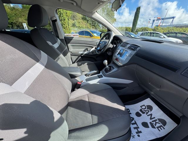 Ford Kuga  2,0 TDCi 4×4 103kW Titanium