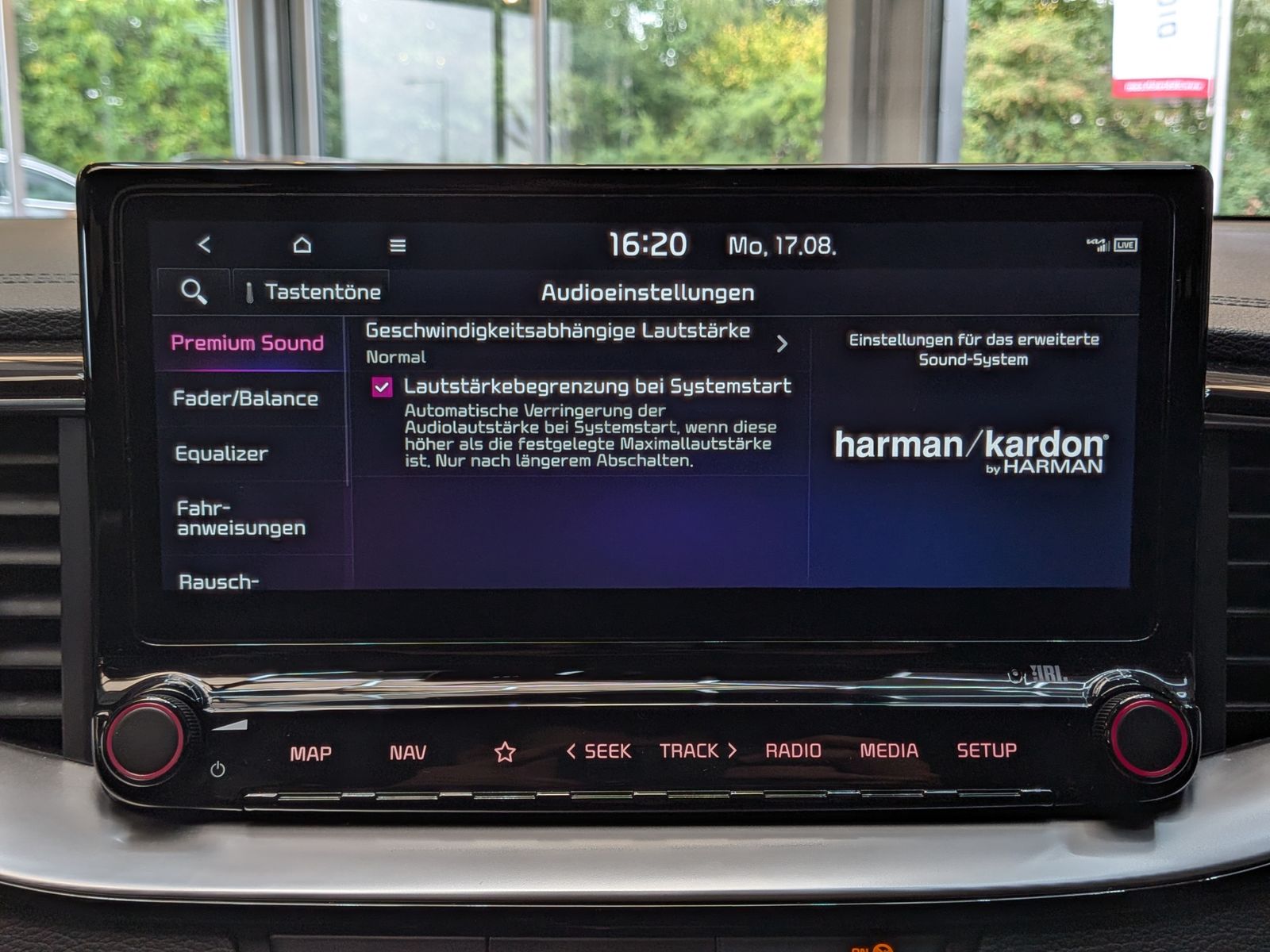 Fahrzeugabbildung Kia cee'd Sportswagon 1.5 DCT Spirit LED JBL Cam 7JG