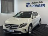 Mercedes-Benz GLA 200 Automatik Urban Sport Pano Navi Bi-Xenon - mit Benzin-Antrieb: Teilleder, Geländewagen