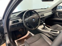 BMW 318i/ NUR 34.000KM/ RENTNER/ AUTOM./ KEYLESS/ BMW 318i/ NUR 34.000KM/ RENTNER/ AUTOM./ KEYLESS/
