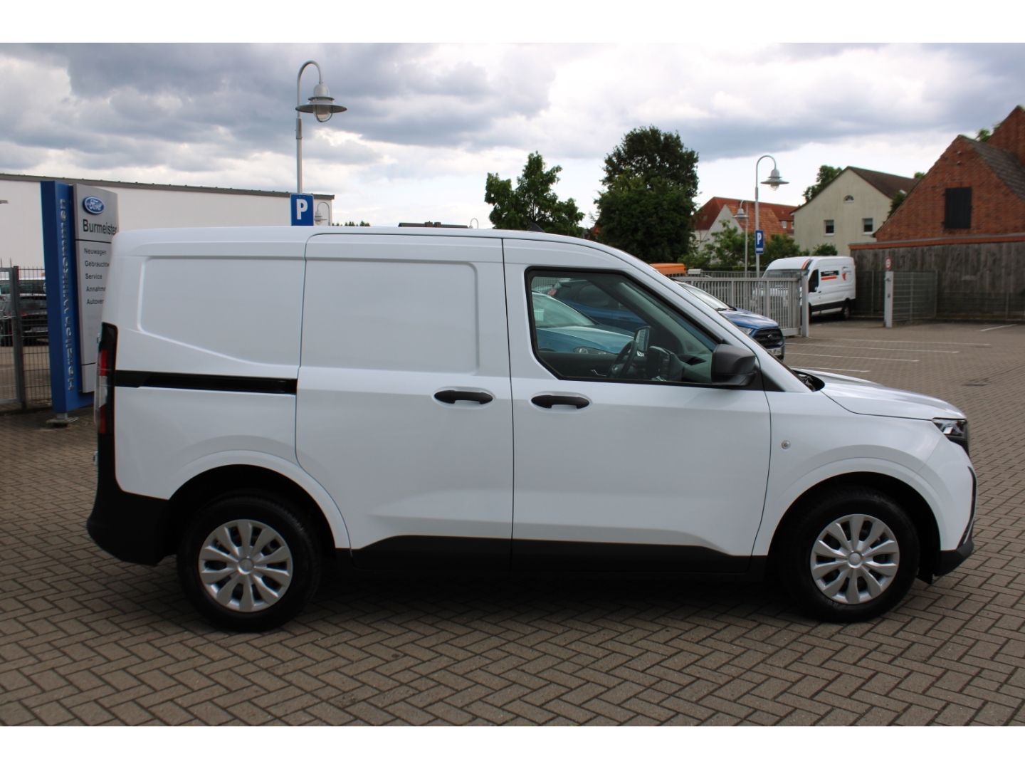 FORD Transit Courier 1.0 EcoBoost Trend Full Link PDC - Image 6