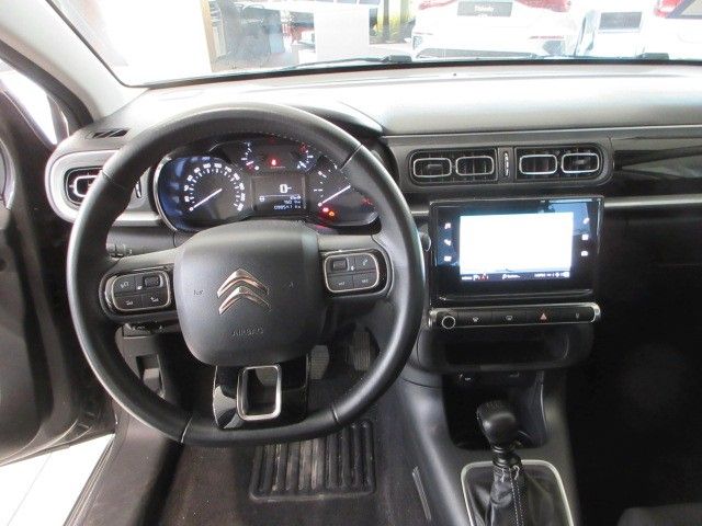 Fahrzeugabbildung Citroën C3 Shine Pack 1.2T LED/NAVI/PDC+CAM/ALU/DAB
