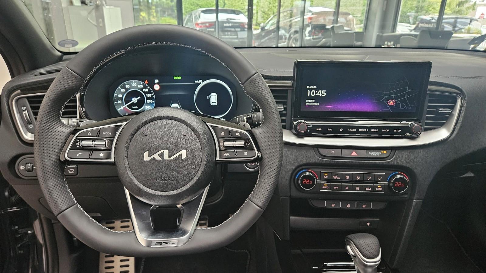 Kia CEED SW GT Line DCT Navi Pano Kamera Technologie
