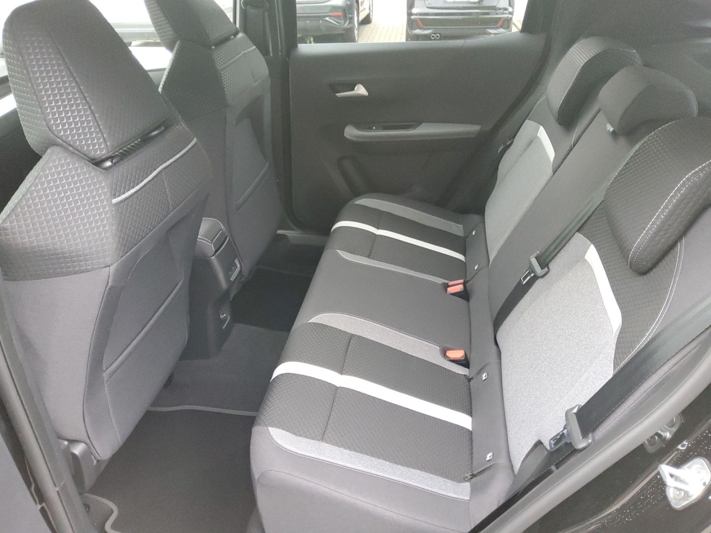 Fahrzeugabbildung Opel Frontera GS, PDC, LED, TechPaket, Rückfahrkamera