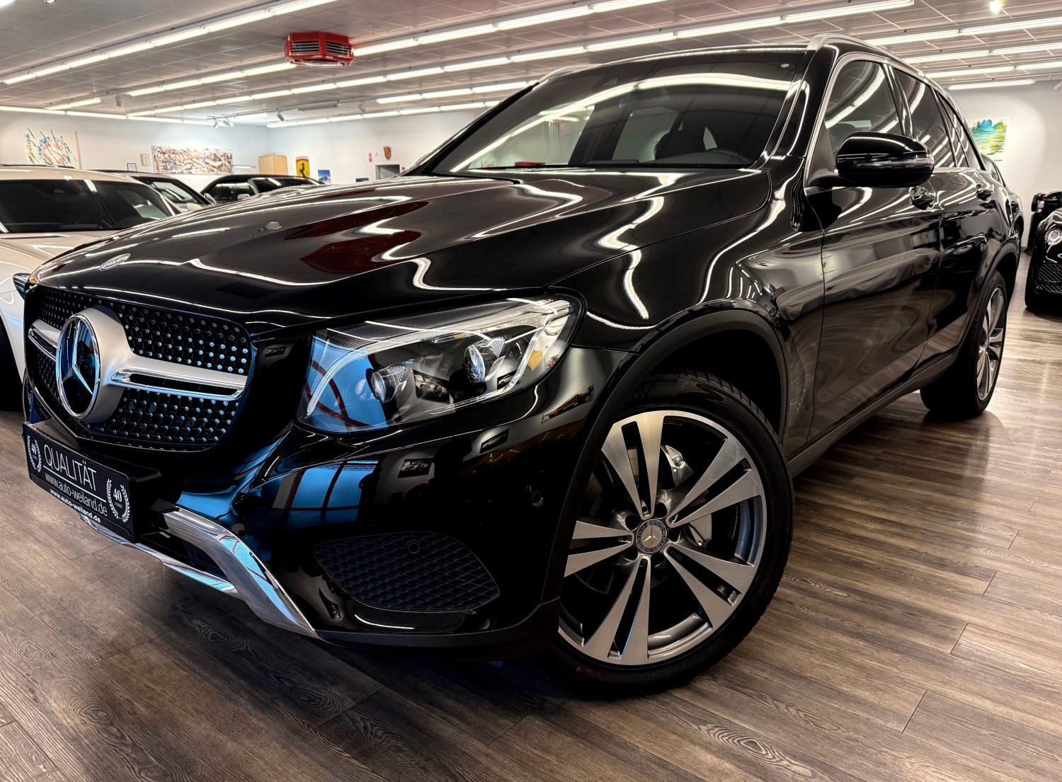 MERCEDES-BENZ GLC 220 d 4Matic Off-R.Paket LED 20Zoll Navi AHK