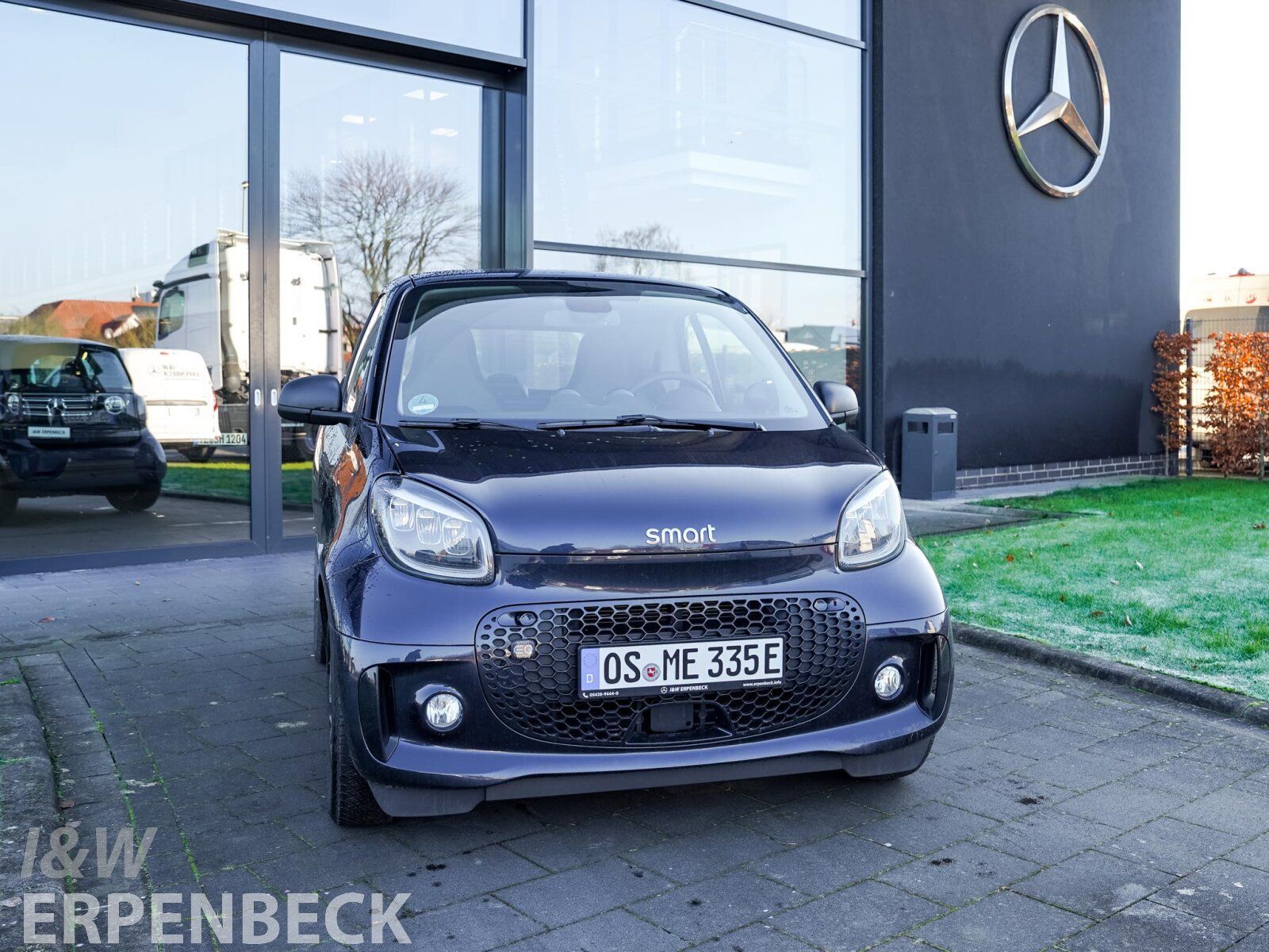 Fahrzeugabbildung Smart smart EQ fortwo Exclusive 22kW SHZ Kamera LED