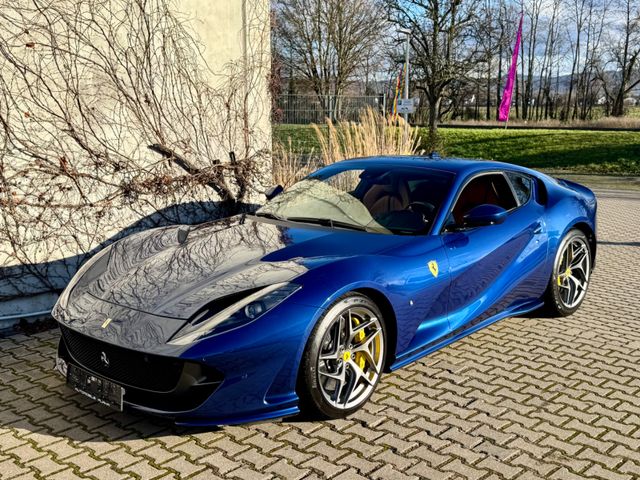 Ferrari 812 6.5 V12 Superfast DCT F1*CARBON*LED*