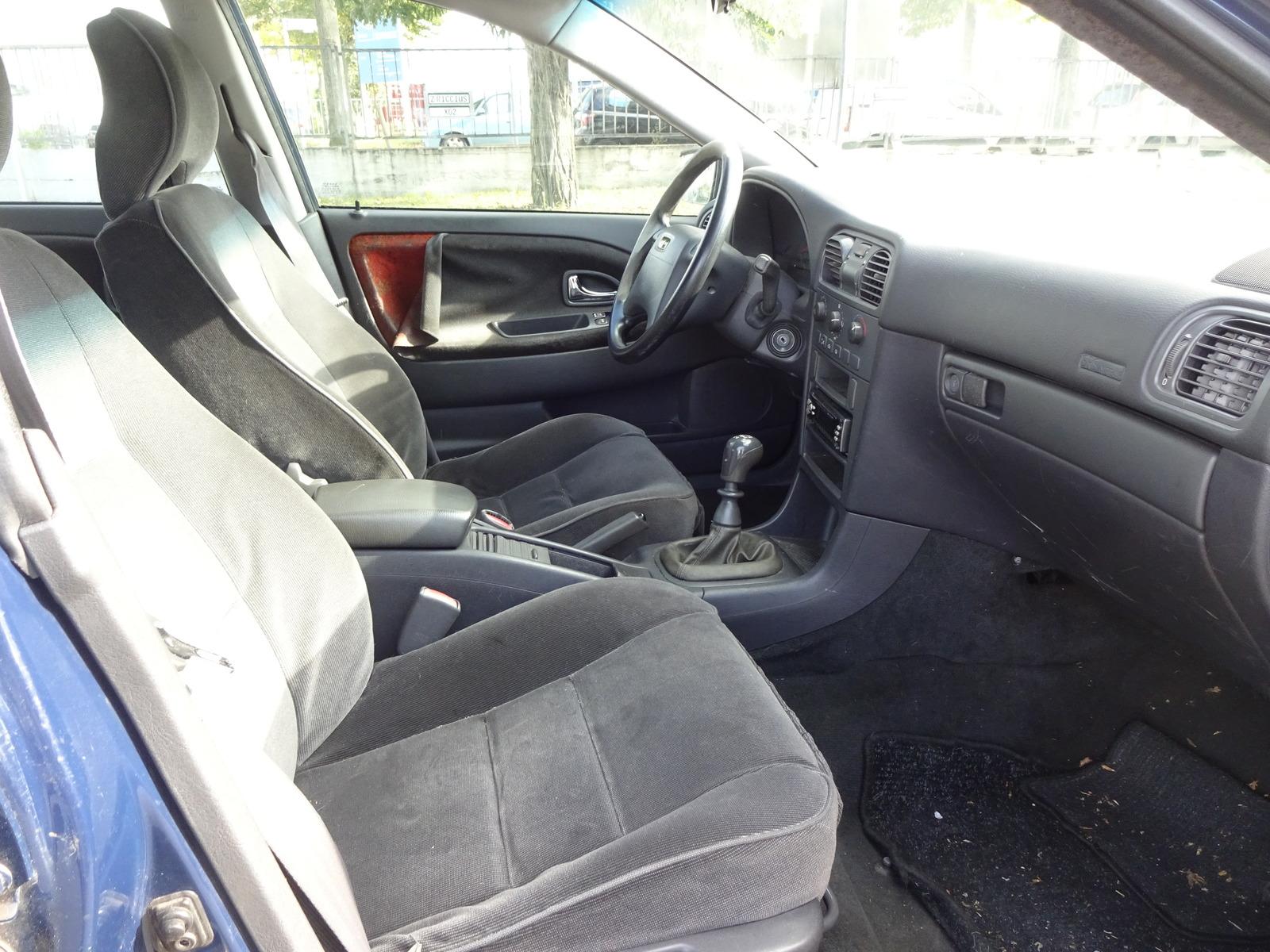 Volvo V40 2006 — photo 10