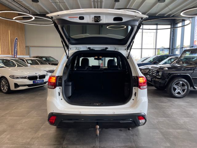 MYAUTOCENTER – Gebraucht- und Jahreswagen mit Werkstattservice in Pfaffenhofen Mitsubishi Outlander Active+ 4WD *1. Hand*AHK*Bi-LED*