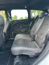 Ford Kuga - 11