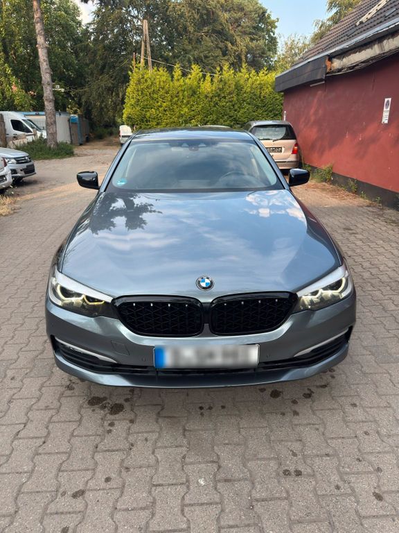 Image of BMW 530