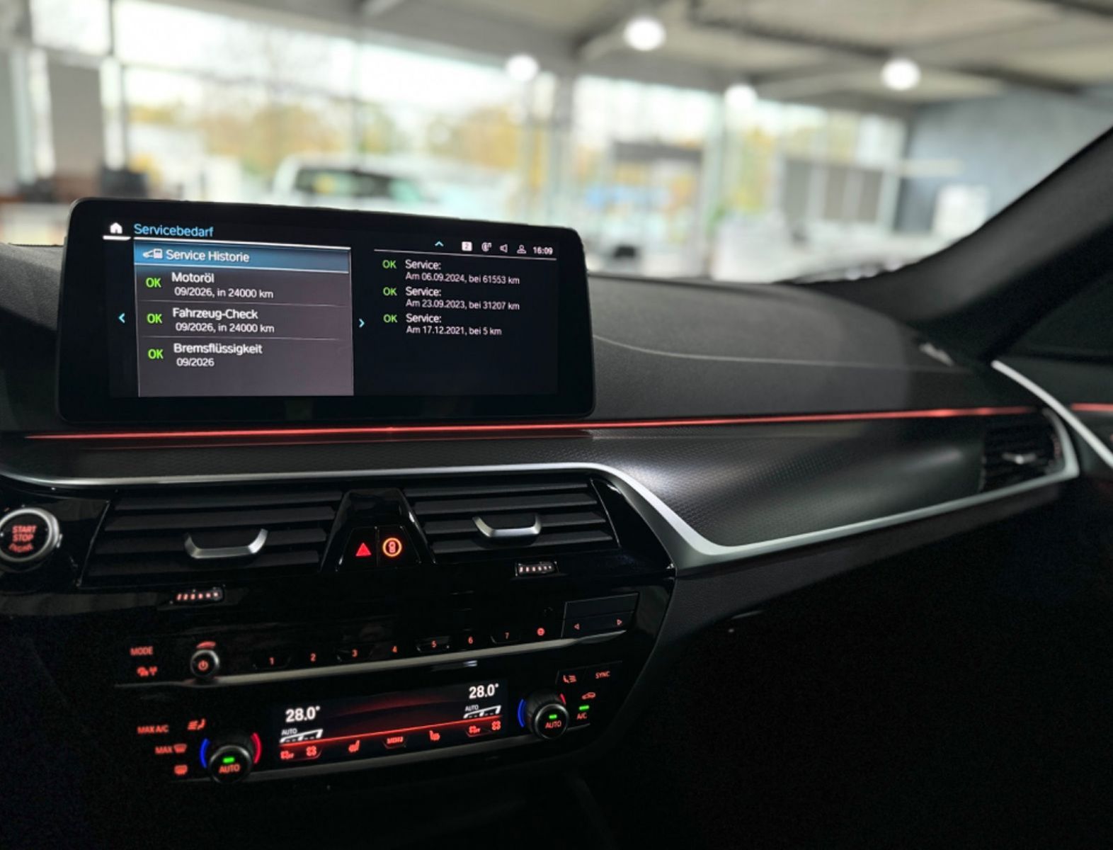 Fahrzeugabbildung BMW 520d M Sport Kamera HiFi DAB DisplayKey Komfort