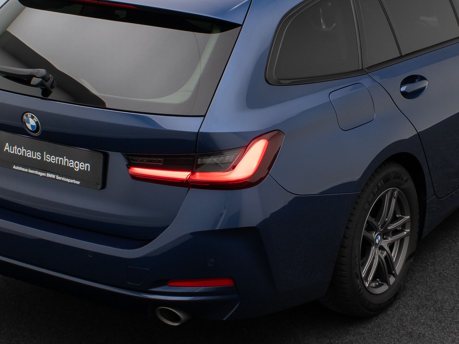 Fahrzeugabbildung BMW 318i  DAB CockPit+ PDC LED Geschwindigkeitsreg.