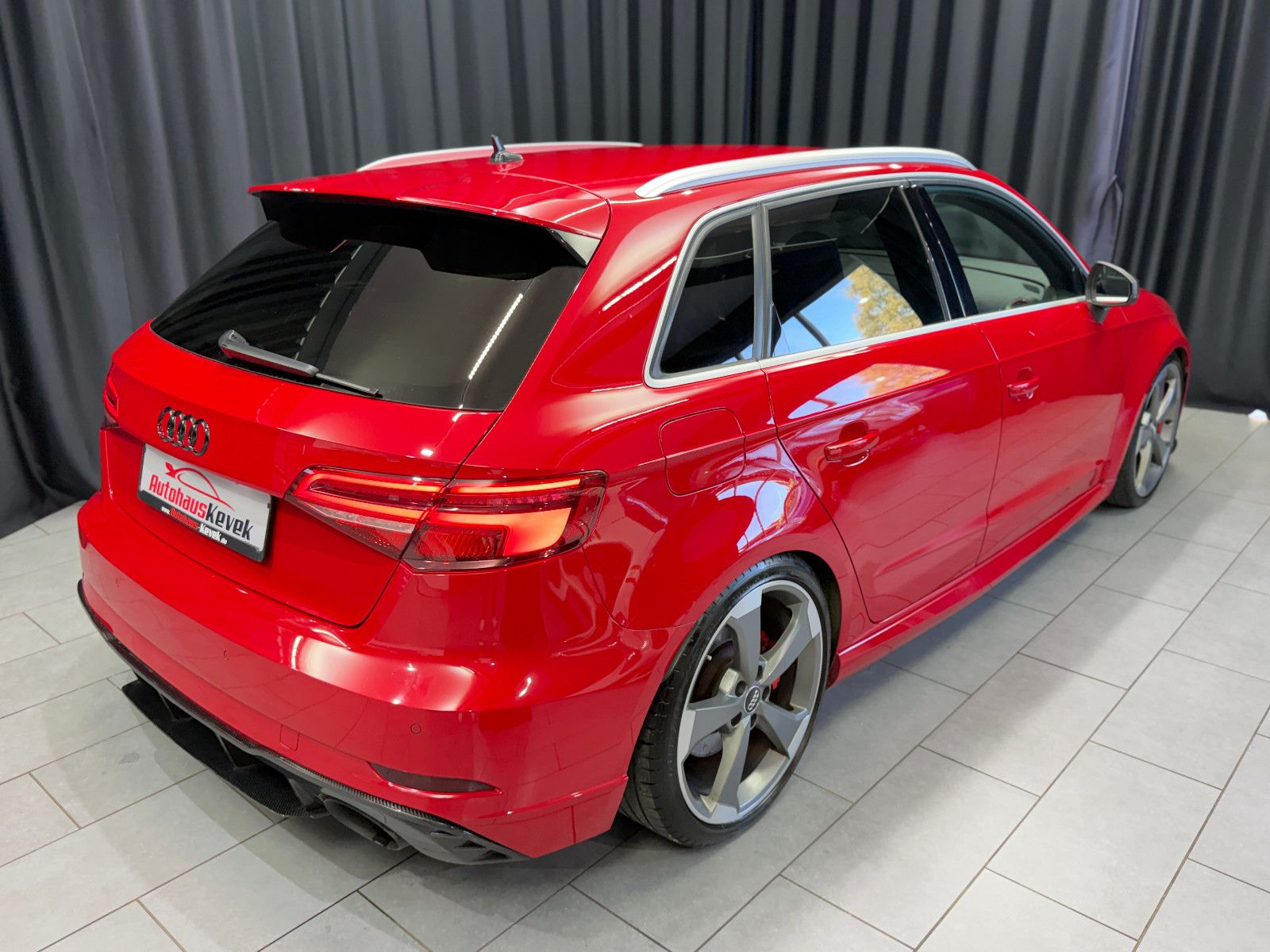 Fahrzeugabbildung Audi RS3 Sportback 2.5 TFSI|EVENTUR|BTMIRS-SITZ|B&O|