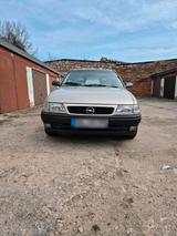 Opel Astra 1.6 silber - gebrauchte Opel Astra aus dem Jahr 1996