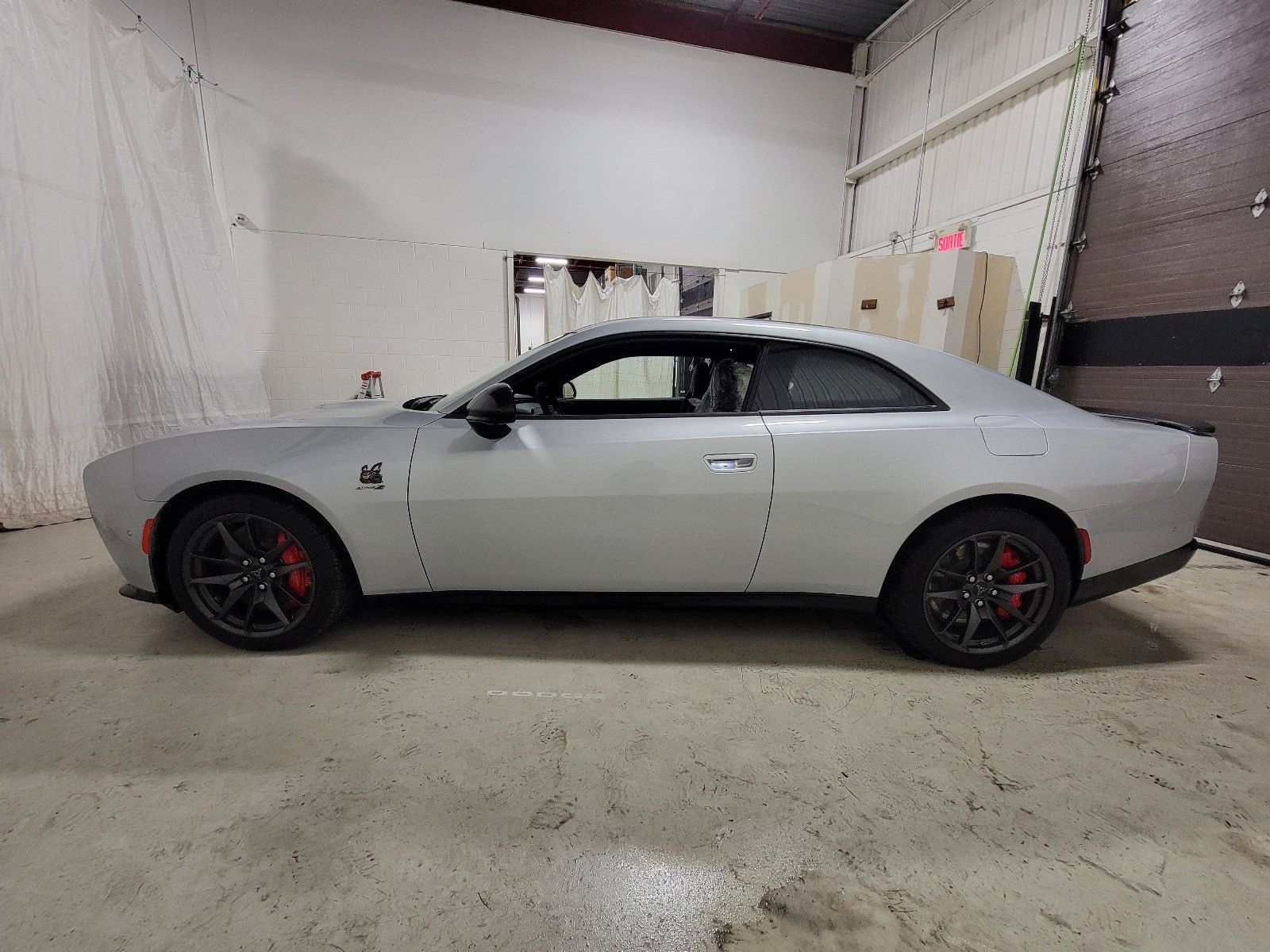 Dodge Charger Daytona EV Scat/ Track/ Plus/Carbon/ Sun imagem 3