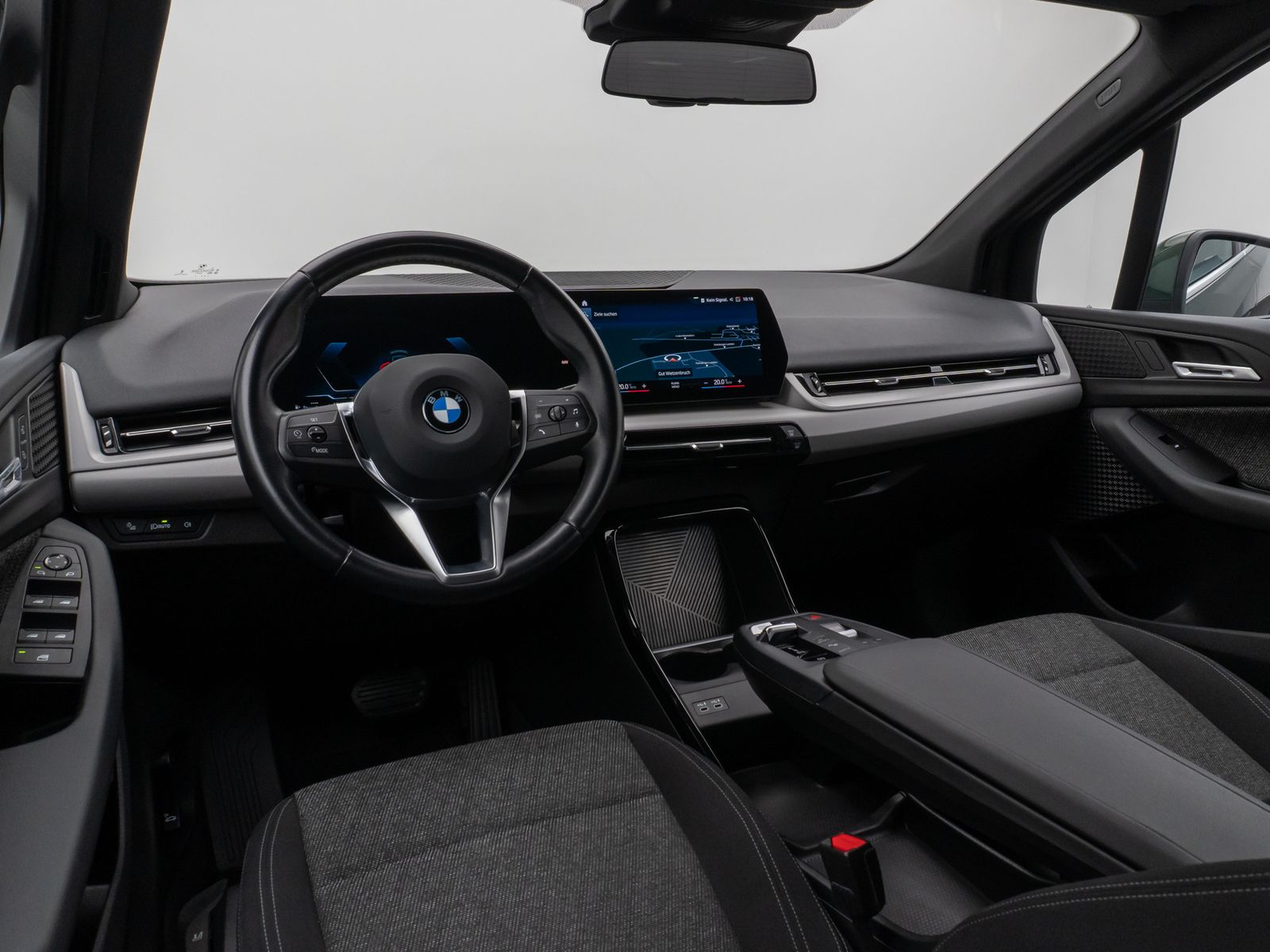 Fahrzeugabbildung BMW 218i Active Tourer Kamera DAB Widscreen Sitzhzg