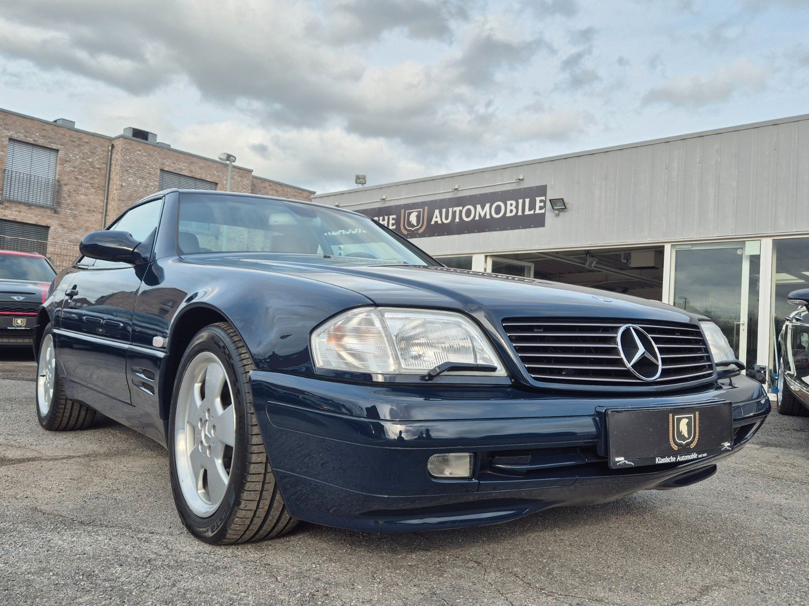 Fahrzeugabbildung Mercedes-Benz SL 320/Originale 4.480 km!/Ausnahmefahrzeug