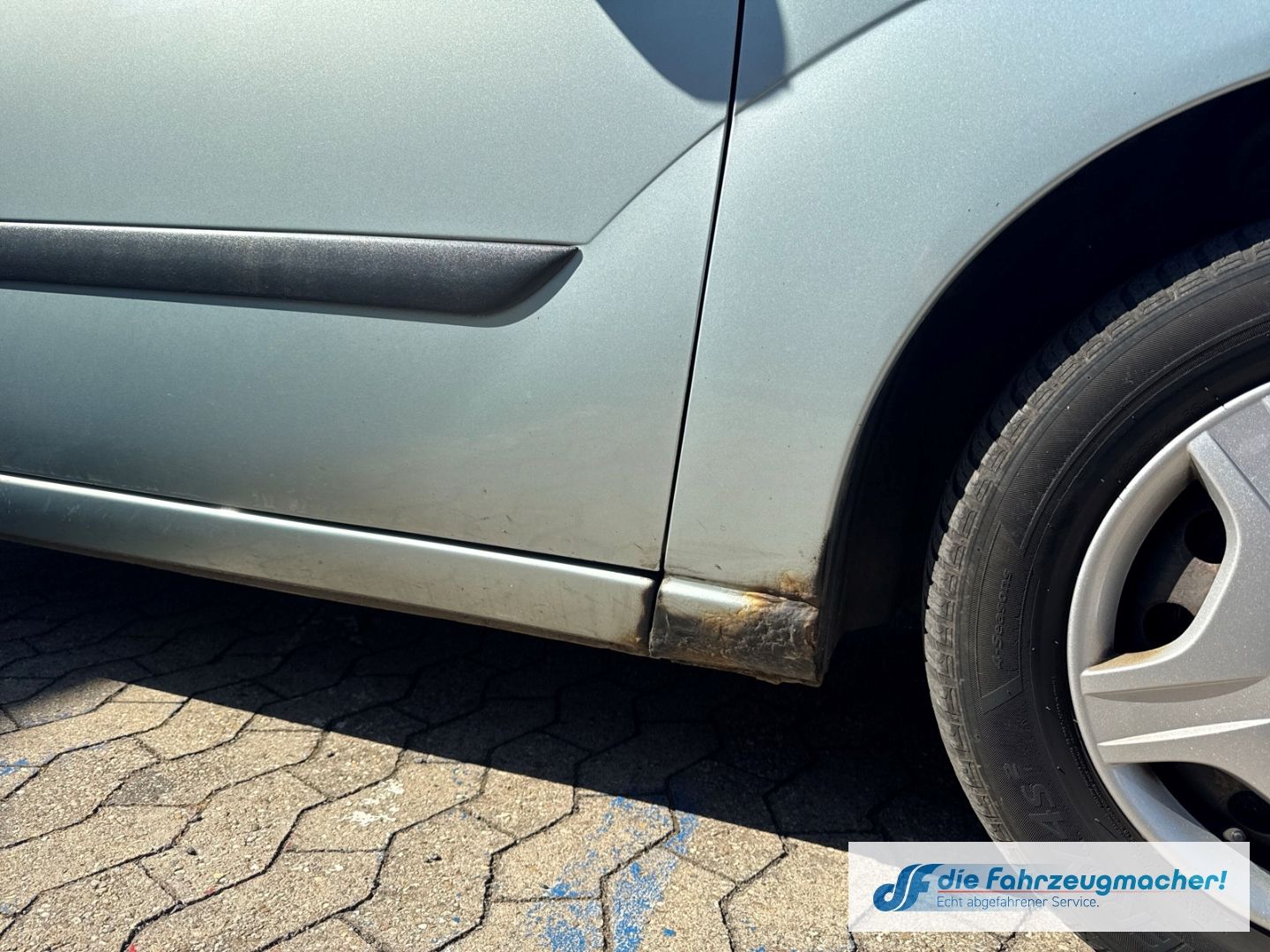 Fahrzeugabbildung Ford Focus Finesse Klima Beheizb. Frontsch. *EXPORT