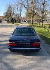 Mercedes-Benz 2.HD/98 Tkm/Sammlerzustand - Mercedes-Benz E 430 Gebrauchtwagen
