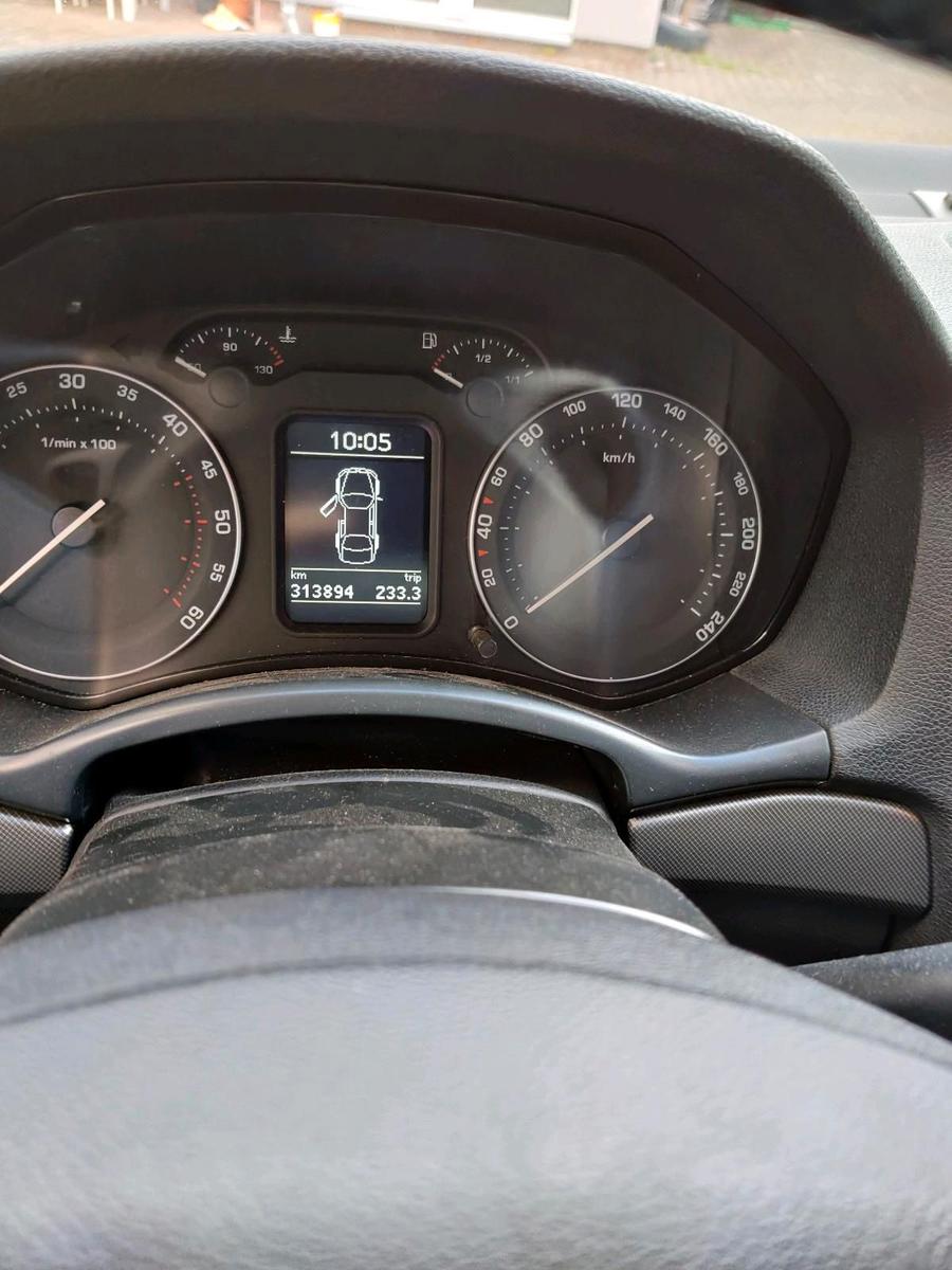 Skoda Octavia 2007 — interior