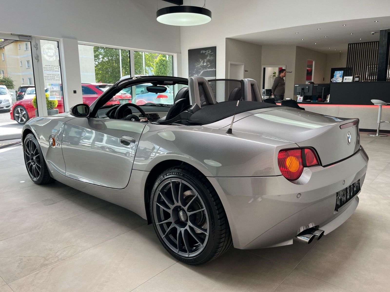 Fahrzeugabbildung BMW Z4 Roadster 3.0i*Hardtop*Leder*PDC*Xenon*Sound*